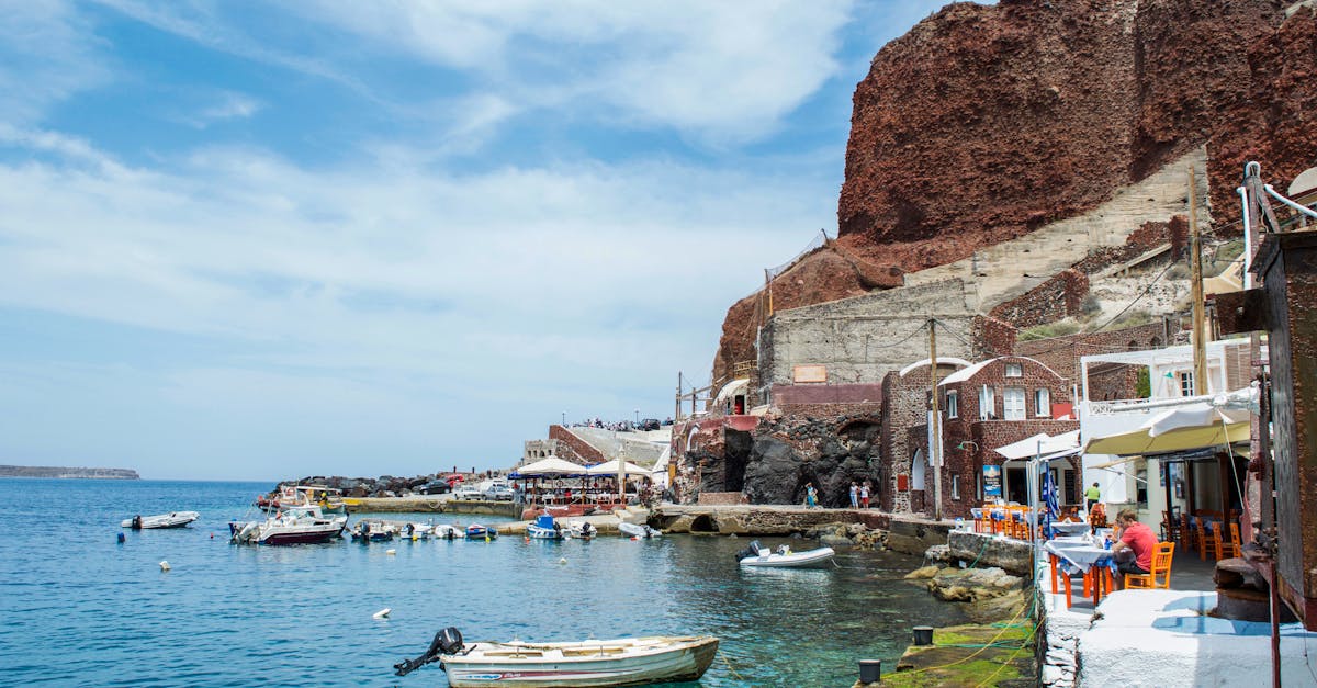 découvrez la beauté et l'histoire de la grèce, berceau de la civilisation occidentale, avec ses magnifiques paysages, ses plages paradisiaques et son patrimoine culturel riche.