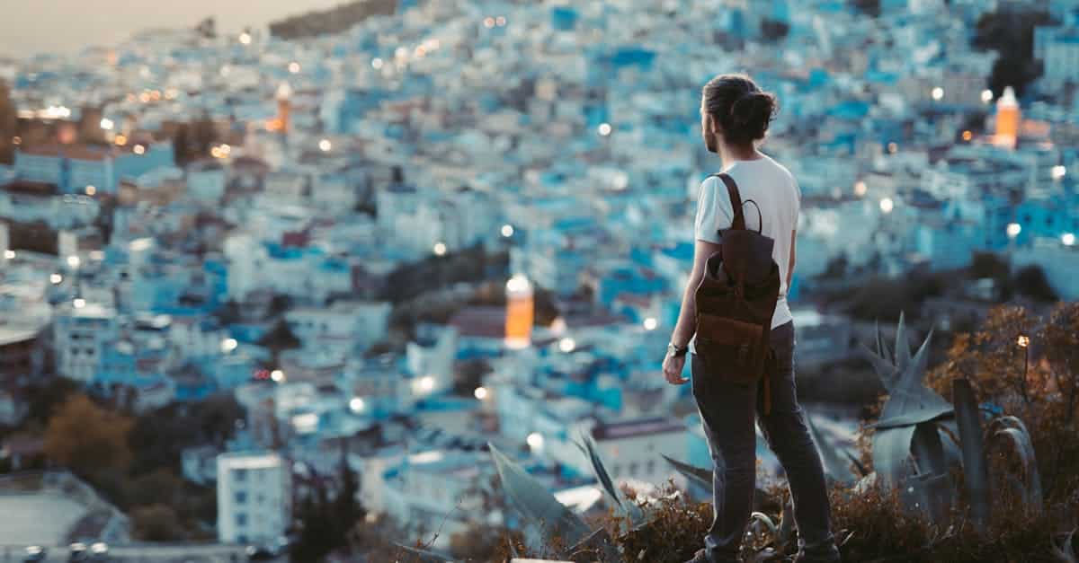 découvrez le maroc, un pays aux paysages enchanteurs, riche en histoire et en culture. des montagnes de l'atlas aux plages de l'atlantique, explorez ses villes vibrantes, ses souks colorés et sa délicieuse cuisine.