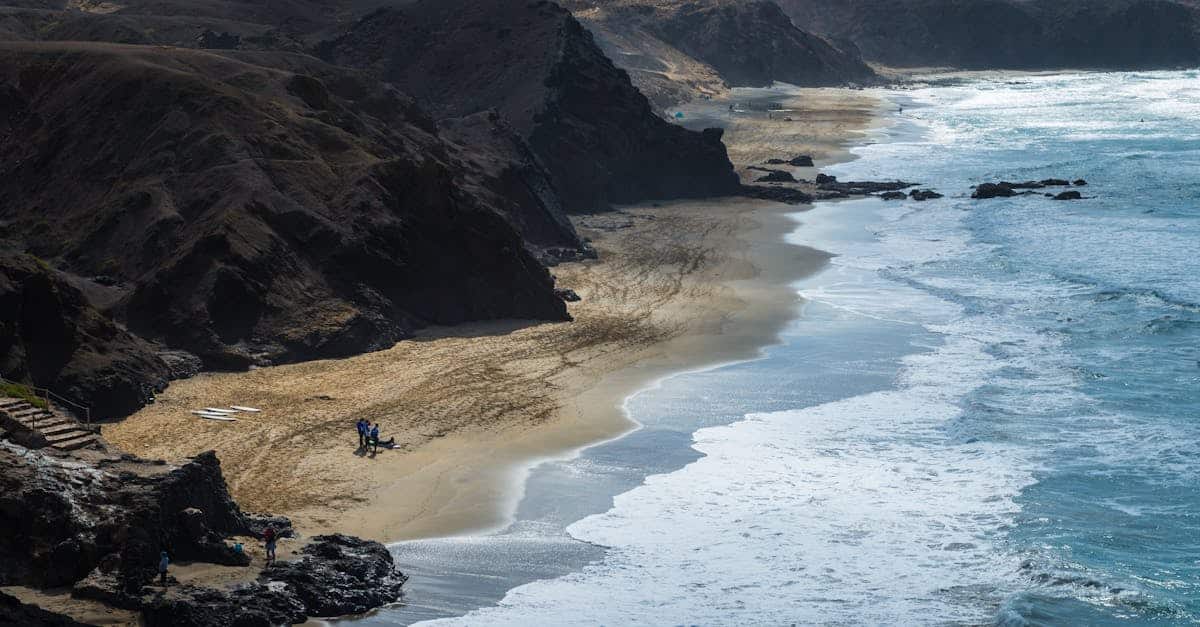 découvrez les îles canaries, un archipel espagnol aux paysages époustouflants, plages dorées et climat ensoleillé toute l'année. parfait pour les amoureux de la nature, les aventuriers et ceux en quête de détente.